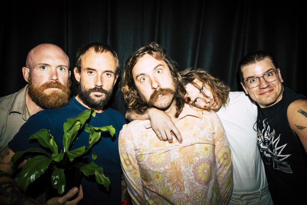 IDLES encabezan las nuevas confirmaciones del Vodafone Paredes de Coura 2024